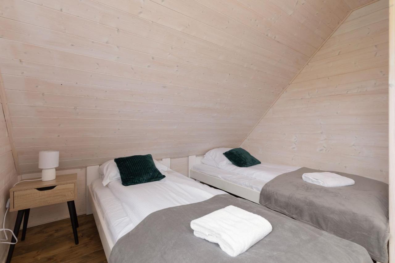Strzezenice Domek Wakacyjny By Noclegi Renters Esterno foto